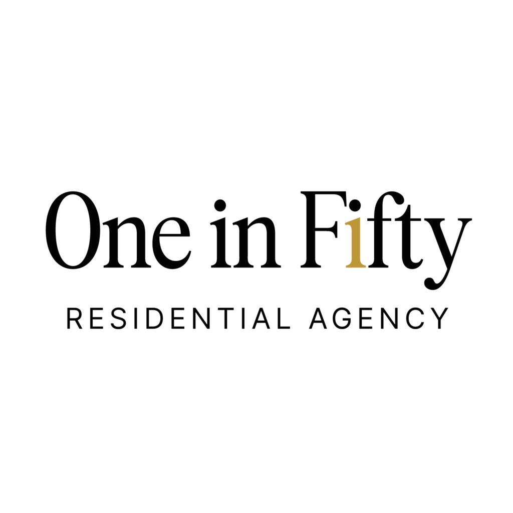 logo circle white with gold